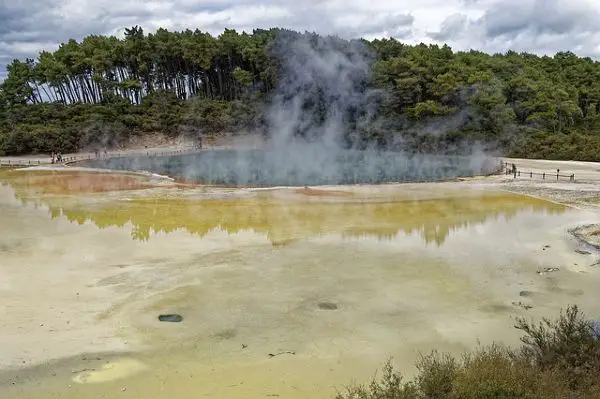 hot spring evaporating