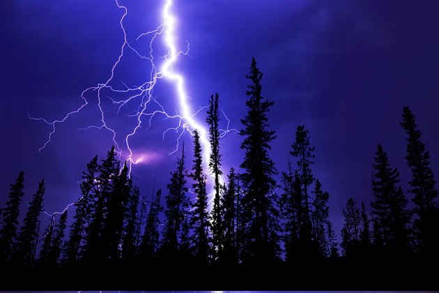 ?️ 27 Mind-Blowing Facts about Lightning (updated)